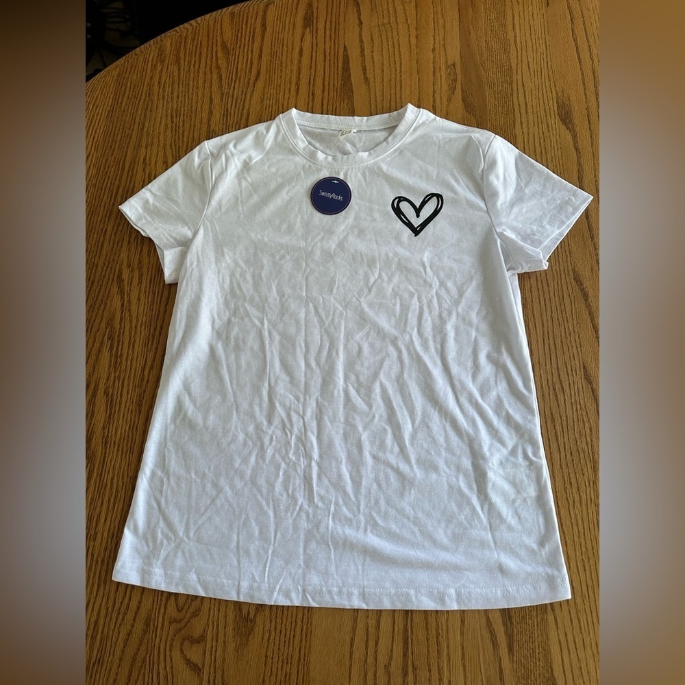 Sweaty Rocks White Short Sleeve Tee With Heart Symbol Size Small